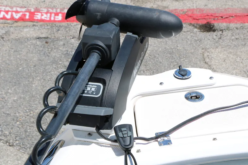 Slide: The Image of Chaparral 21 SSI Ski Fish 2023 - 27