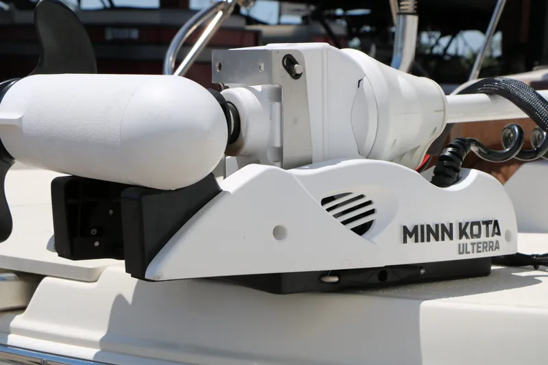 Slide: The Image of Stingray Boat Company 192 SC 2020 - 11