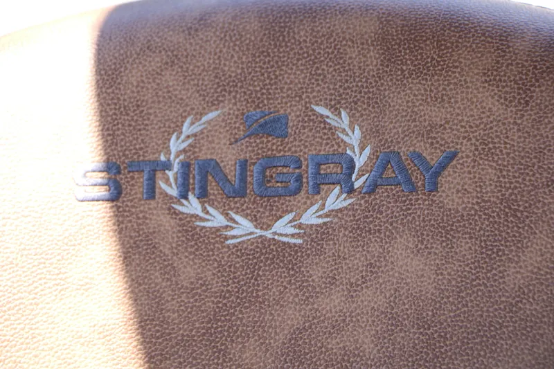 Slide: The Image of Stingray Boat Company 192 SC 2020 - 41