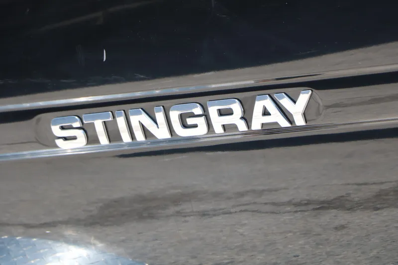 Slide: The Image of Stingray Boat Company 192 SC 2020 - 46