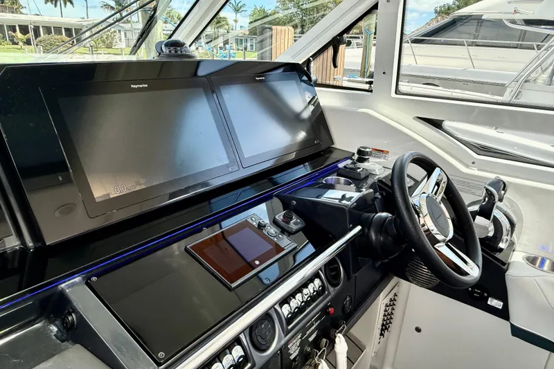 Slide: The Image of Formula 400 Super Sport Crossover 2020 - 27