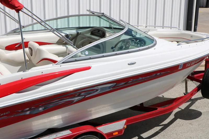 Slide: The Image of Crownline Boats 220 LS 2007 - 10
