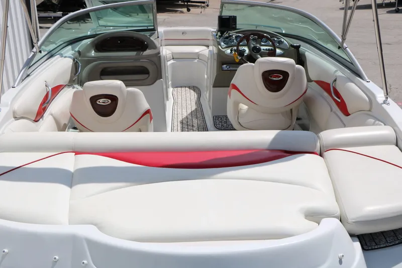 Slide: The Image of Crownline Boats 220 LS 2007 - 18