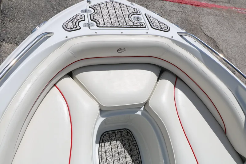 Slide: The Image of Crownline Boats 220 LS 2007 - 30