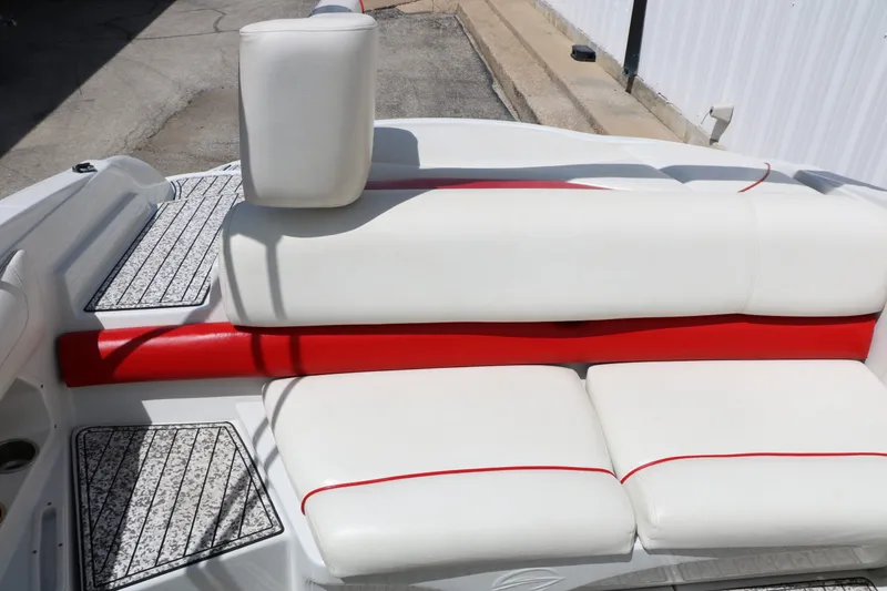 Slide: The Image of Crownline Boats 220 LS 2007 - 34