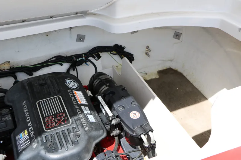 Slide: The Image of Crownline Boats 220 LS 2007 - 41