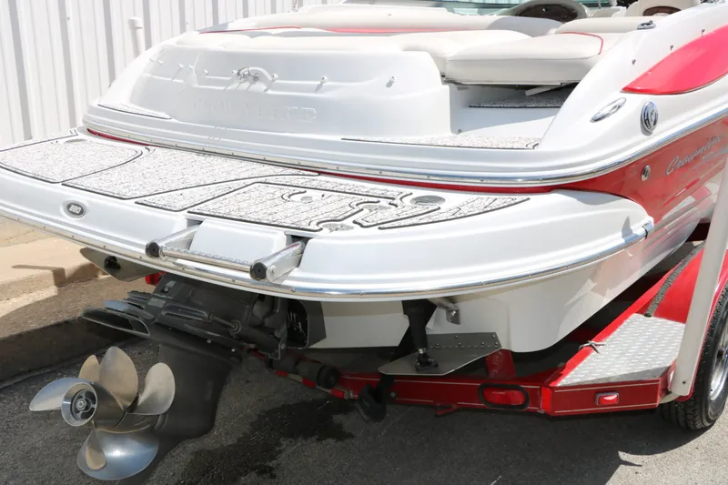 Slide: The Image of Crownline Boats 220 LS 2007 - 5