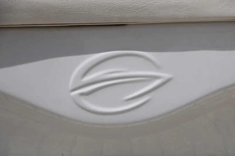 Slide: The Image of Crownline Boats 220 LS 2007 - 51