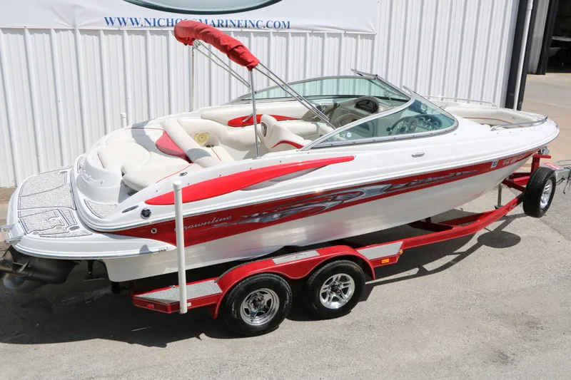 Slide: The Image of Crownline Boats 220 LS 2007 - 8