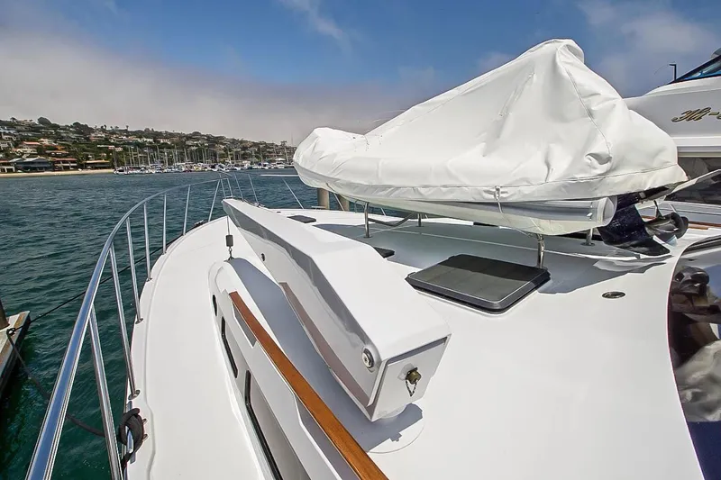 Slide: The Image of Knight & Carver Long Range Yachtfisher 1999 - 9