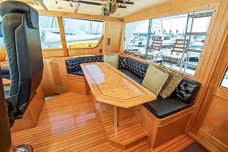 Slide: The Image of Knight & Carver Long Range Yachtfisher 1999 - 40