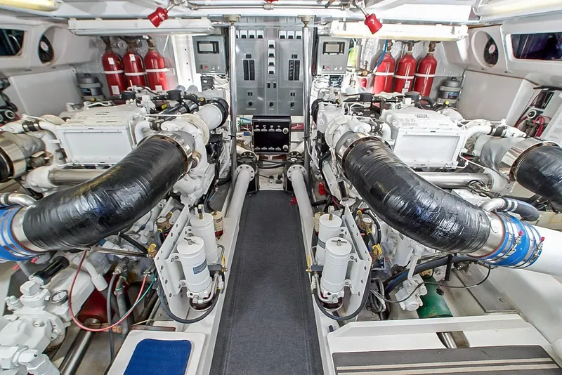 Slide: The Image of Knight & Carver Long Range Yachtfisher 1999 - 57