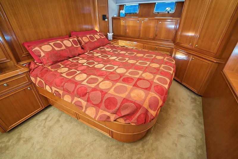 Slide: The Image of Knight & Carver Long Range Yachtfisher 1999 - 47