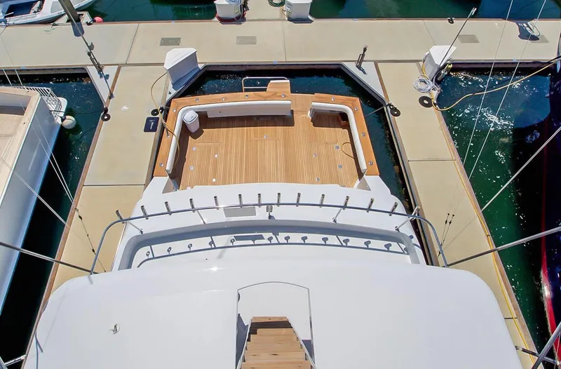 Slide: The Image of Knight & Carver Long Range Yachtfisher 1999 - 7