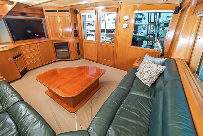 Slide: The Image of Knight & Carver Long Range Yachtfisher 1999 - 23