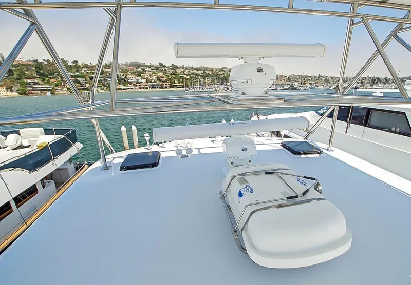 Slide: The Image of Knight & Carver Long Range Yachtfisher 1999 - 16