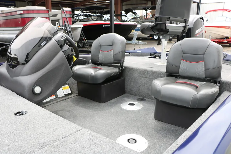 Slide: The Image of Tracker Pro 175 Team TF 2022 - 13