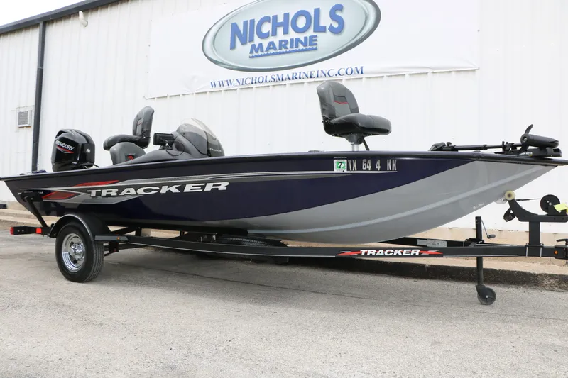 Slide: The Image of Tracker Pro 175 Team TF 2022 - 2