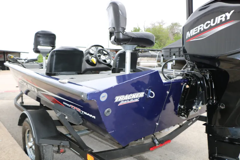 Slide: The Image of Tracker Pro 175 Team TF 2022 - 7