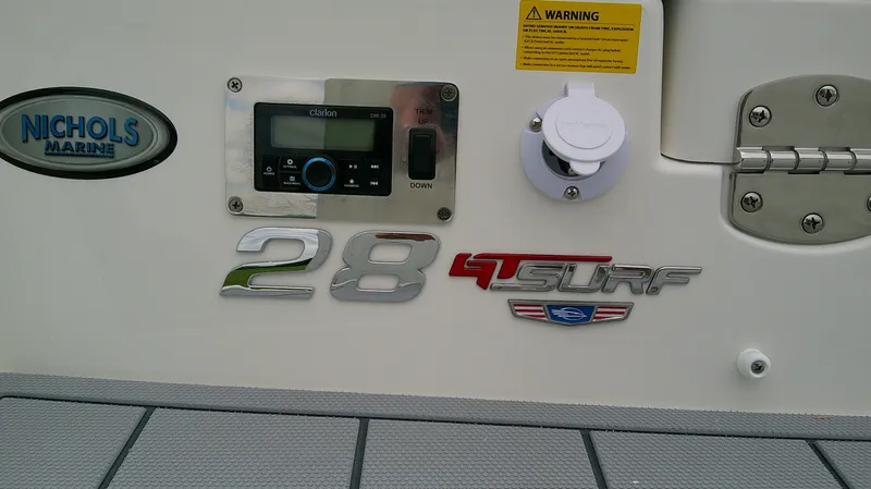 Slide: The Image of Chaparral GTS 28 2026 - 10