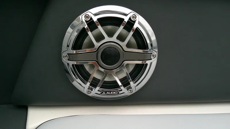 Slide: The Image of Chaparral GTS 28 2026 - 24