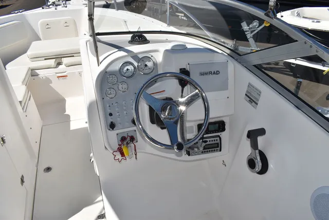 Slide: The Image of Aquasport 215 Osprey Sport Dual Console 2005 - 28