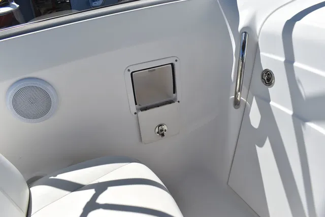 Slide: The Image of Aquasport 215 Osprey Sport Dual Console 2005 - 36