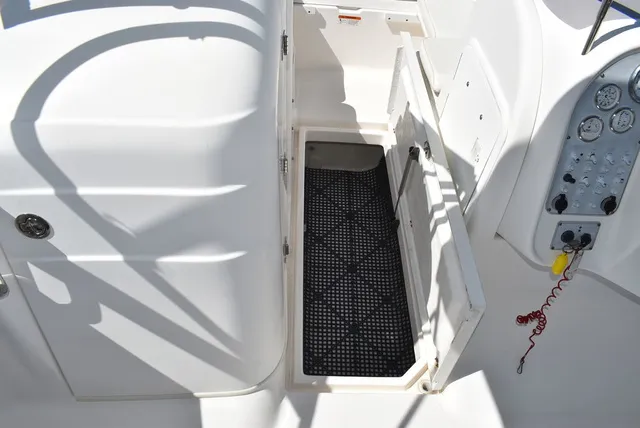 Slide: The Image of Aquasport 215 Osprey Sport Dual Console 2005 - 39