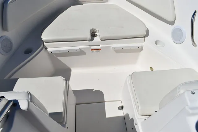 Slide: The Image of Aquasport 215 Osprey Sport Dual Console 2005 - 46