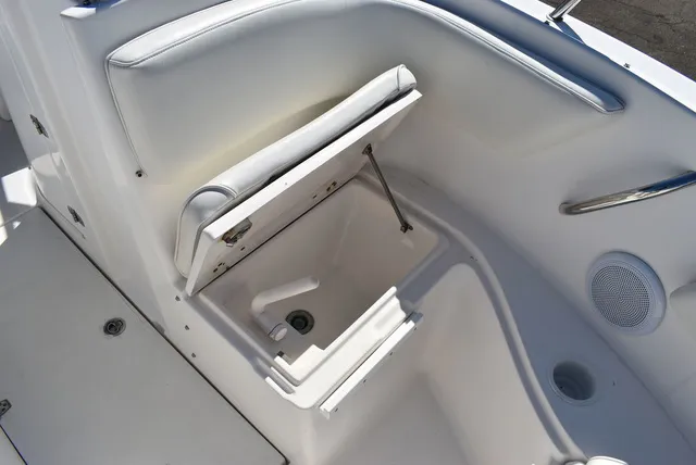 Slide: The Image of Aquasport 215 Osprey Sport Dual Console 2005 - 47