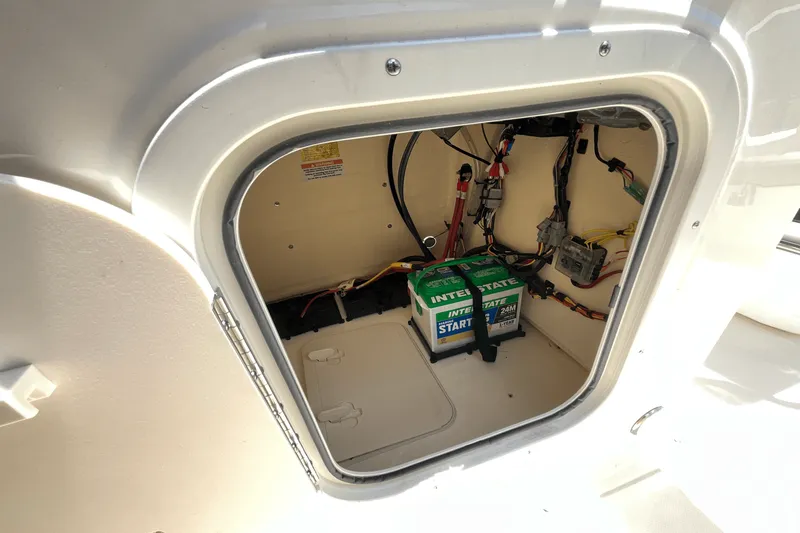 Slide: The Image of Scout 175 Sportfish 2025 - 8