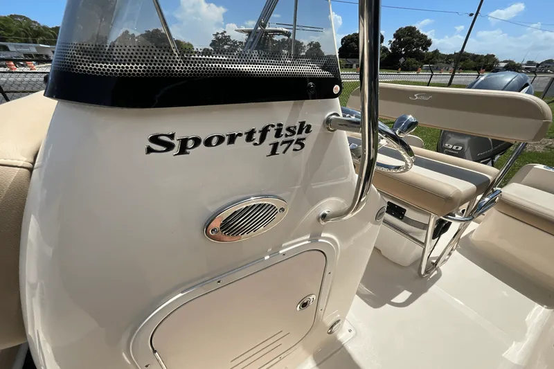 Slide: The Image of Scout 175 Sportfish 2025 - 9