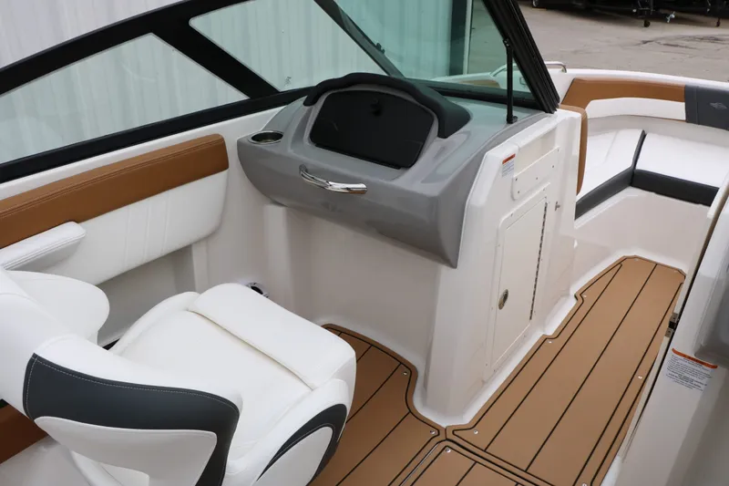 Slide: The Image of Chaparral 21 SSi 2026 - 33