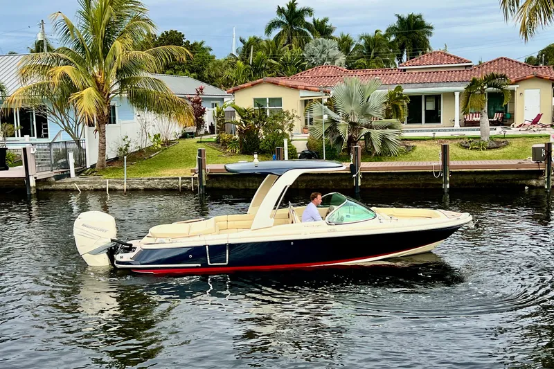 Slide: The Image of Chris-craft Launch 25 GT 2022 - 0