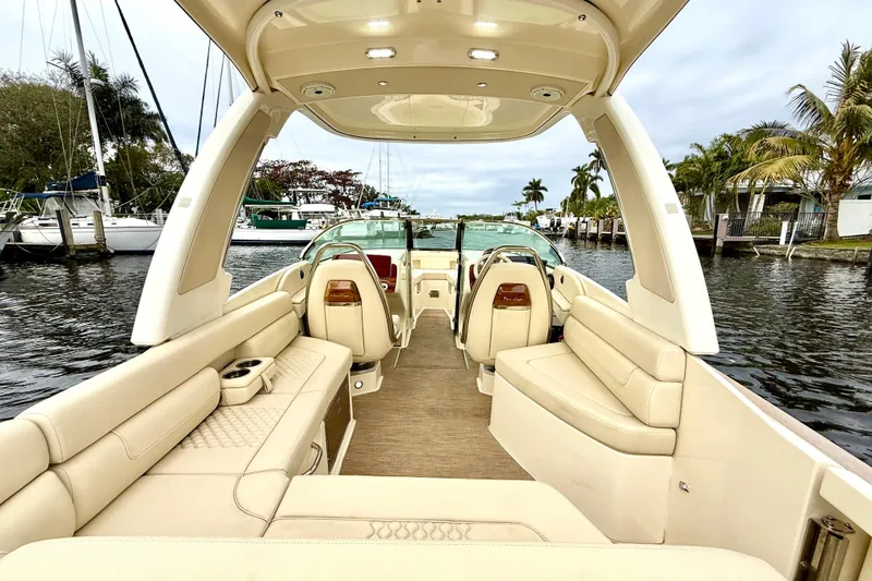 Slide: The Image of Chris-craft Launch 25 GT 2022 - 10