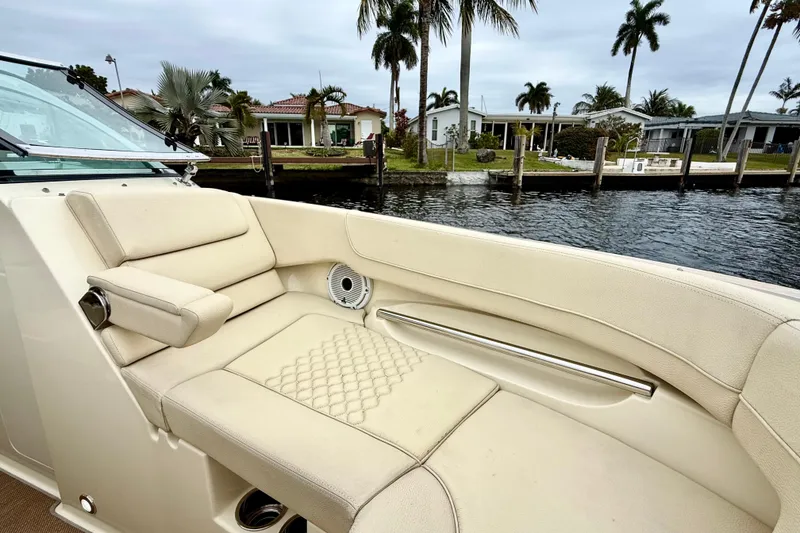 Slide: The Image of Chris-craft Launch 25 GT 2022 - 20