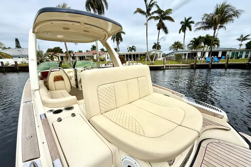 Slide: The Image of Chris-craft Launch 25 GT 2022 - 5