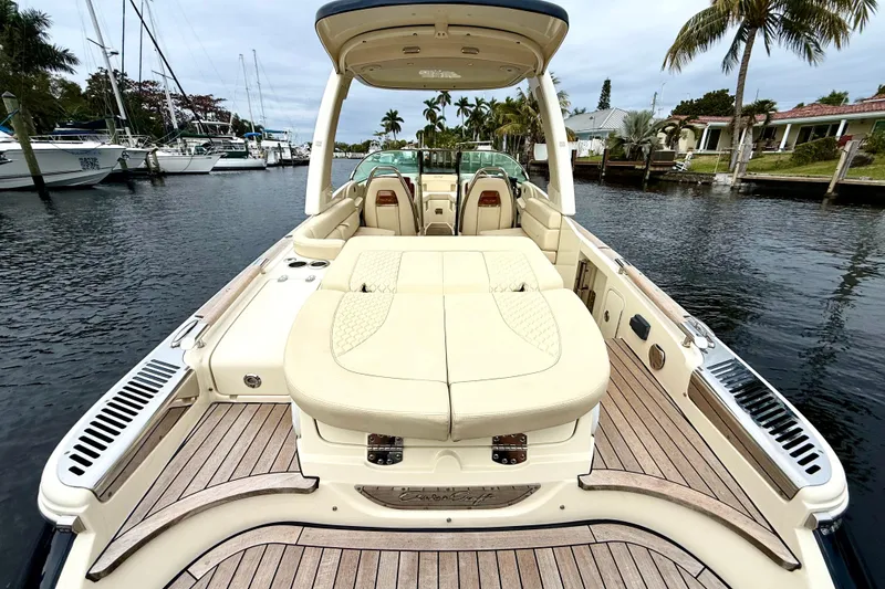 Slide: The Image of Chris-craft Launch 25 GT 2022 - 6