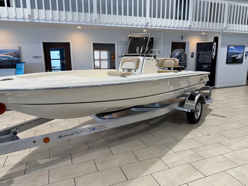 Slide: The Image of Scout 177 Sport 2025 - 1