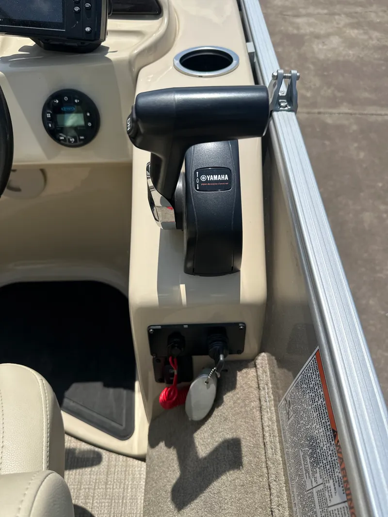 Slide: The Image of Sylvan Mirage 820 2019 - 10