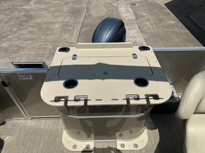 Slide: The Image of Sylvan Mirage 820 2019 - 12