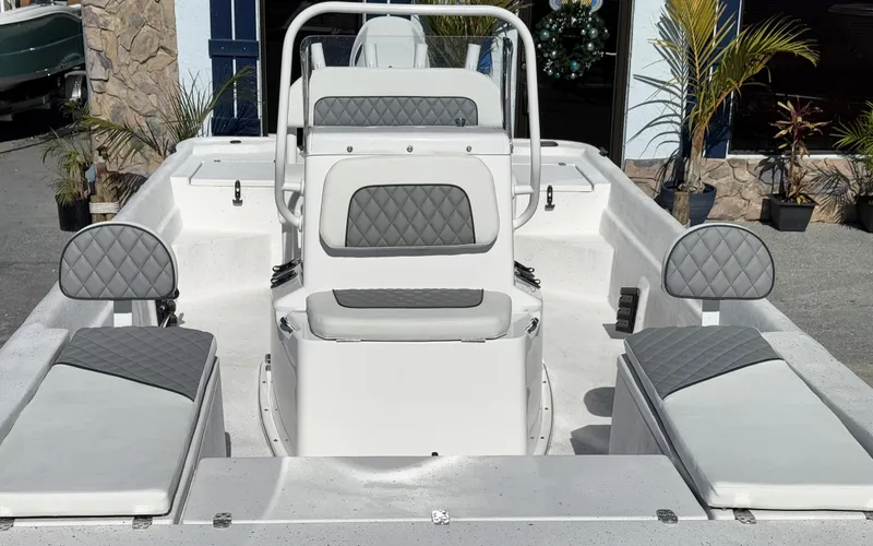 Slide: The Image of Cape Craft 21V 2025 - 3