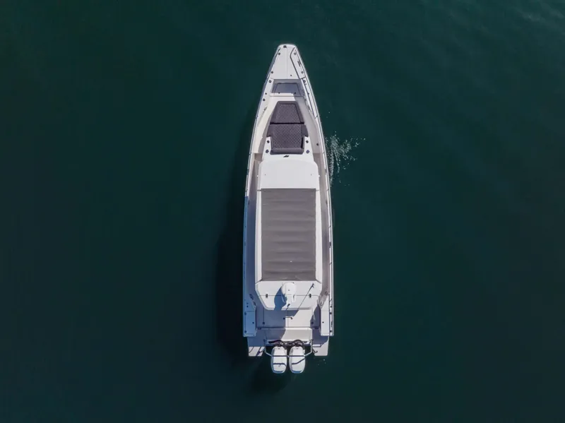 Slide: The Image of Axopar 37 SunTop 2018 - 20
