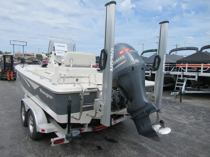 Slide: The Image of Ranger 220 BAHIA 2015 - 4