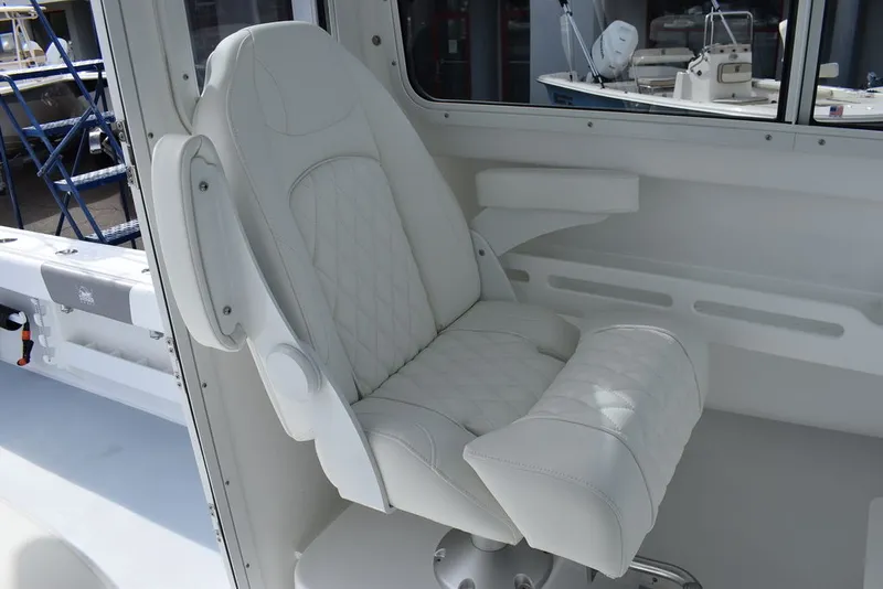 Slide: The Image of Steiger Craft 255 Chesapeake pilothouse 2026 - 37