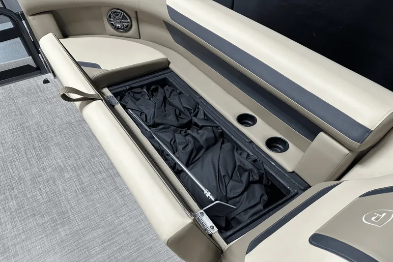 Slide: The Image of Premier 200 Sunscape 2025 - 16