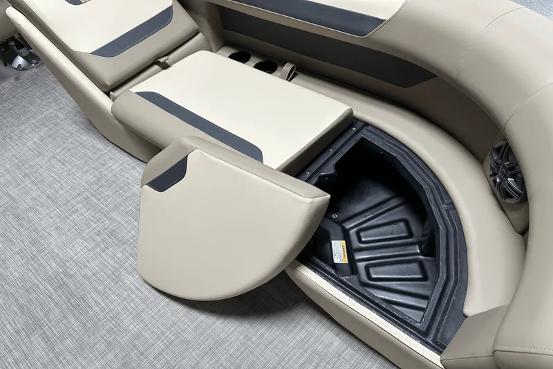 Slide: The Image of Premier 200 Sunscape 2025 - 19