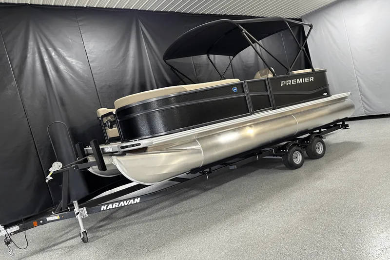 Slide: The Image of Premier 200 Sunscape 2025 - 3