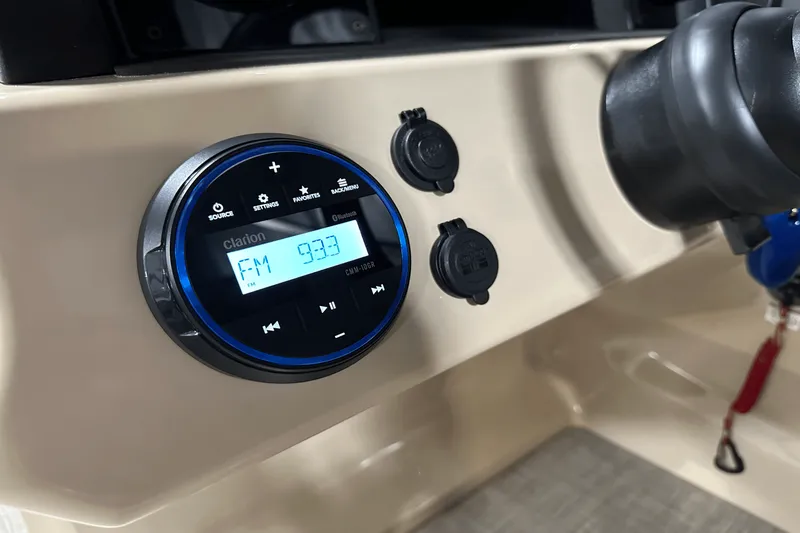 Slide: The Image of Premier 200 Sunscape 2025 - 33