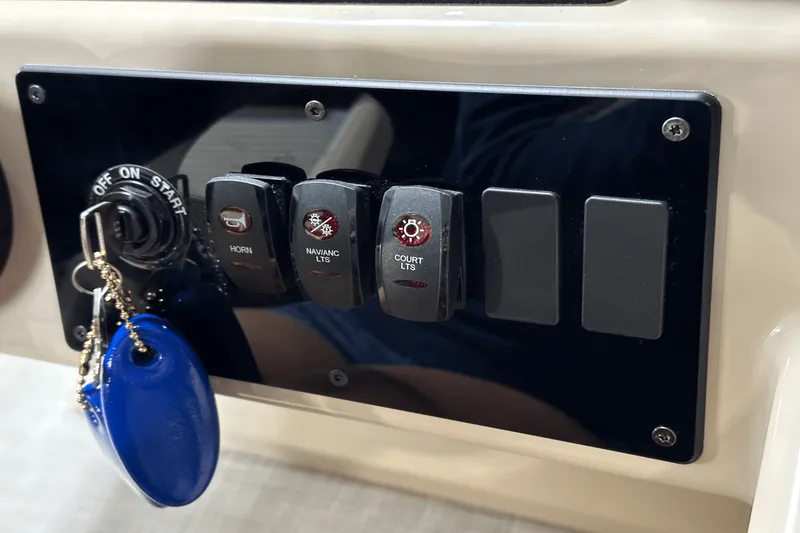 Slide: The Image of Premier 200 Sunscape 2025 - 40